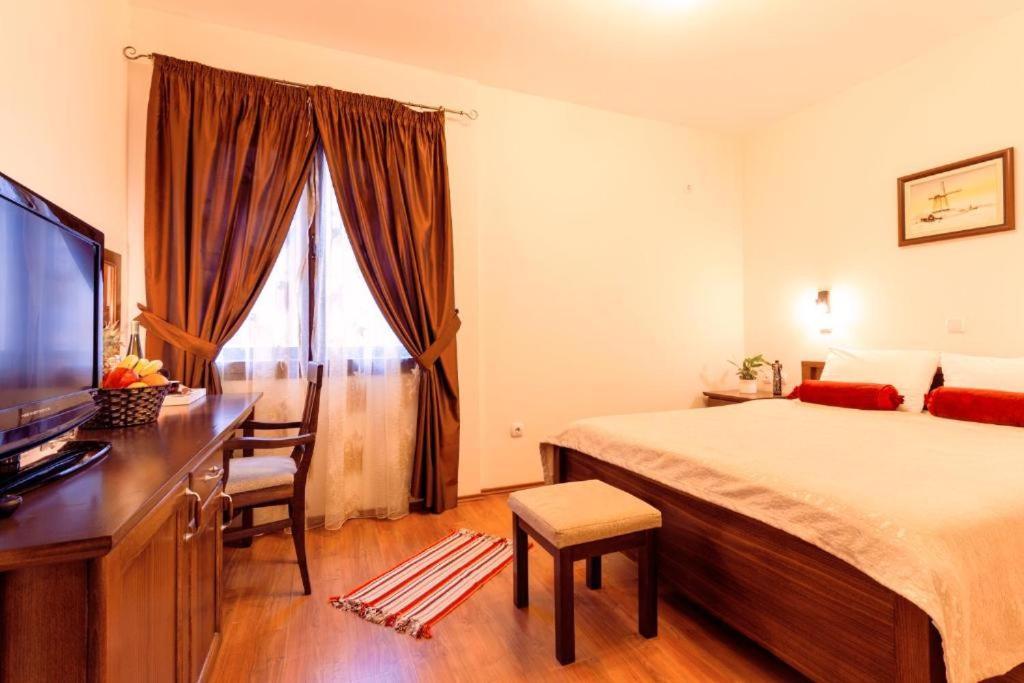 Downtown Rooms Nis Exterior photo