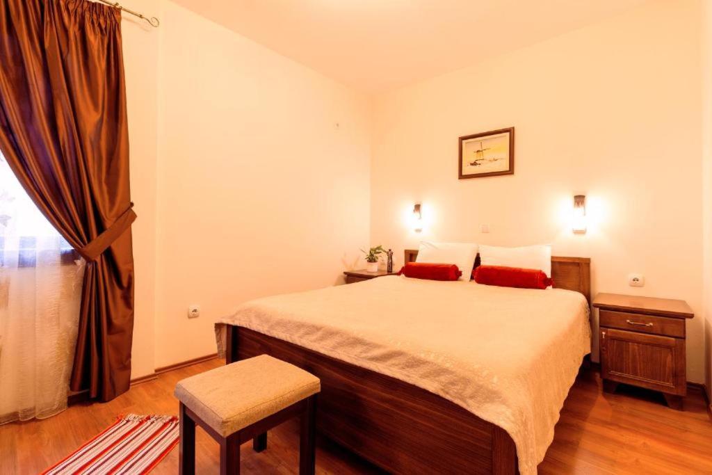 Downtown Rooms Nis Exterior photo