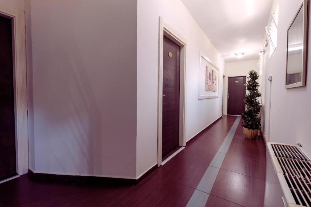 Downtown Rooms Nis Exterior photo